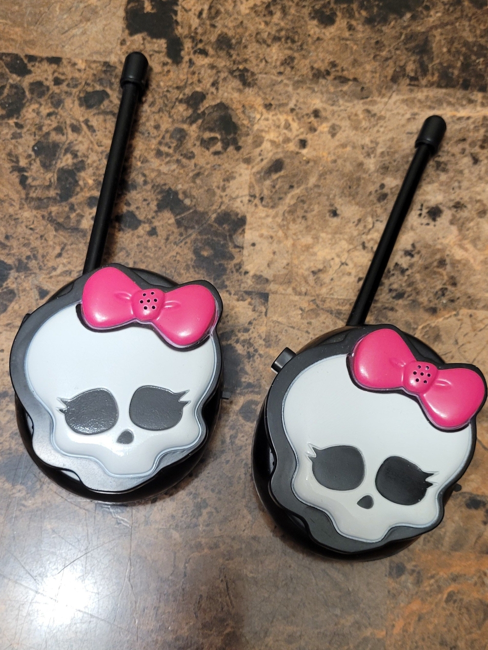G1 2013 Monster High Walkie Talkies EUC